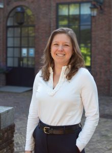 Portretfoto partzorg Mariëlle van de Laar